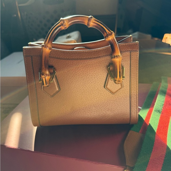 Gucci Diana Bag Mini - Picture 8 of 9